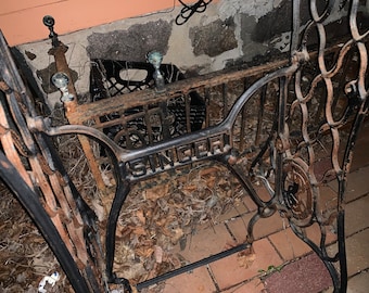 Máquina de coser antigua Singer Mfg Co., de hierro fundido, solo pieza de repuesto de la sección central, sin lados, pedal ni rueda