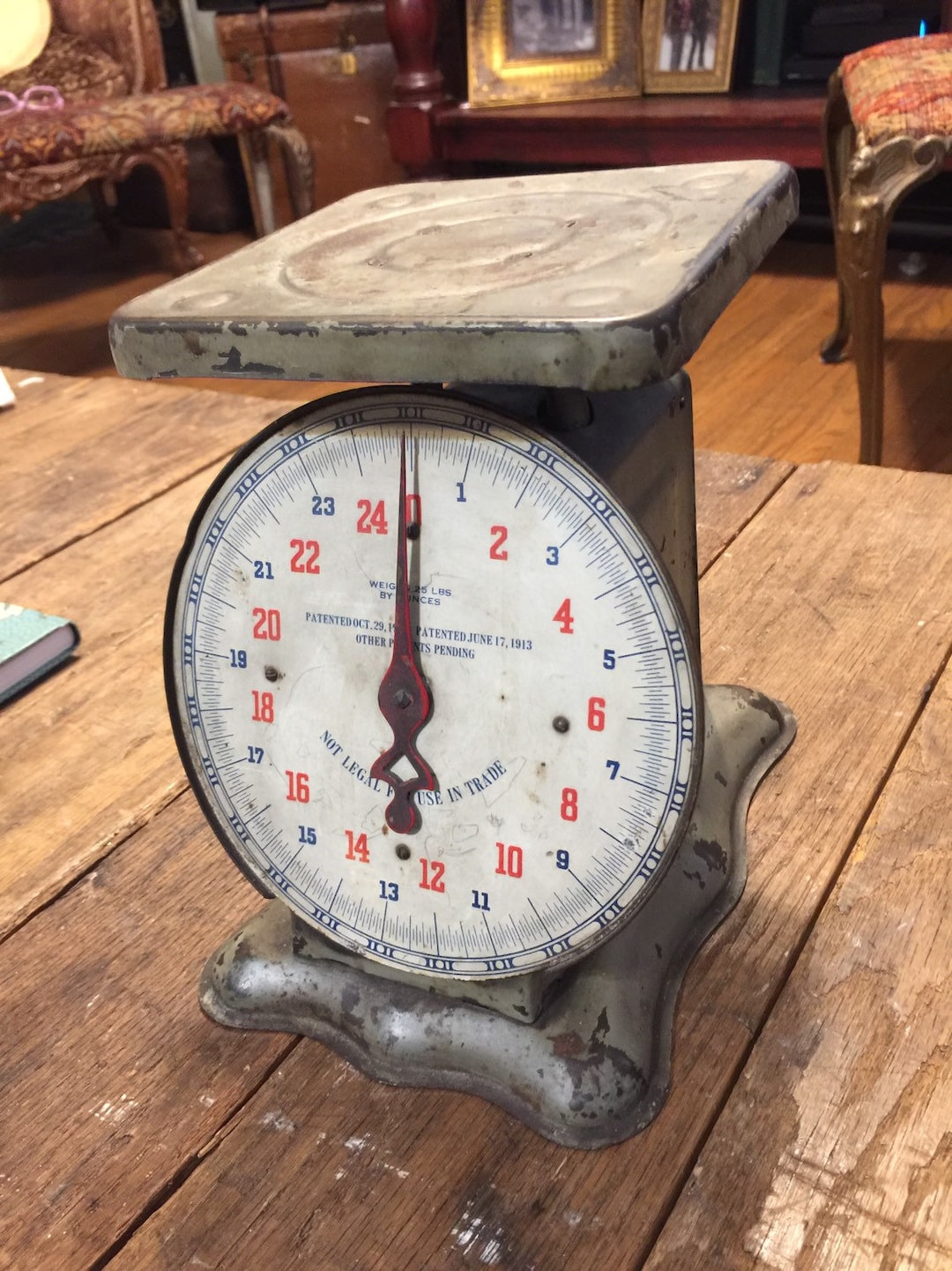 アンティークkitchen scale Vintage American Family Kitchen Scale 25 Lb, Red White and Blue