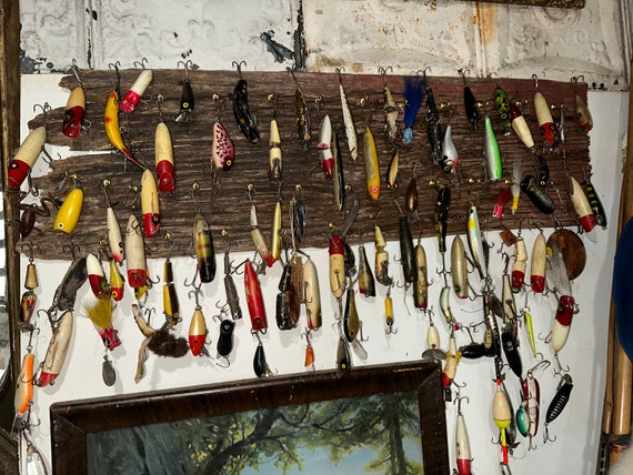 Antique vintage Fishing Lure Tackle Gear Freshwater Saltwater