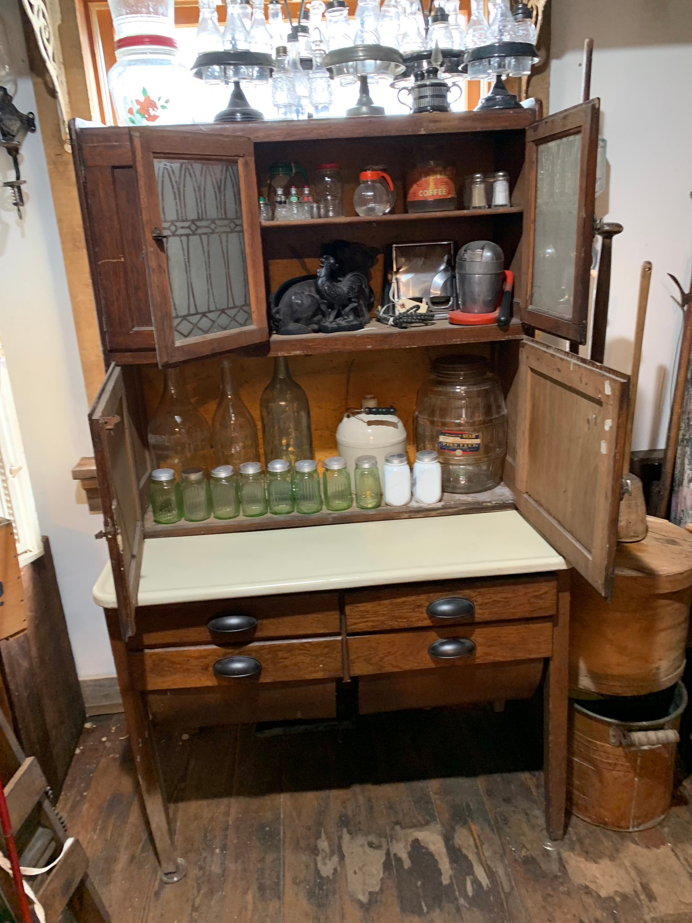 Possum belly hoosier cabinet deals