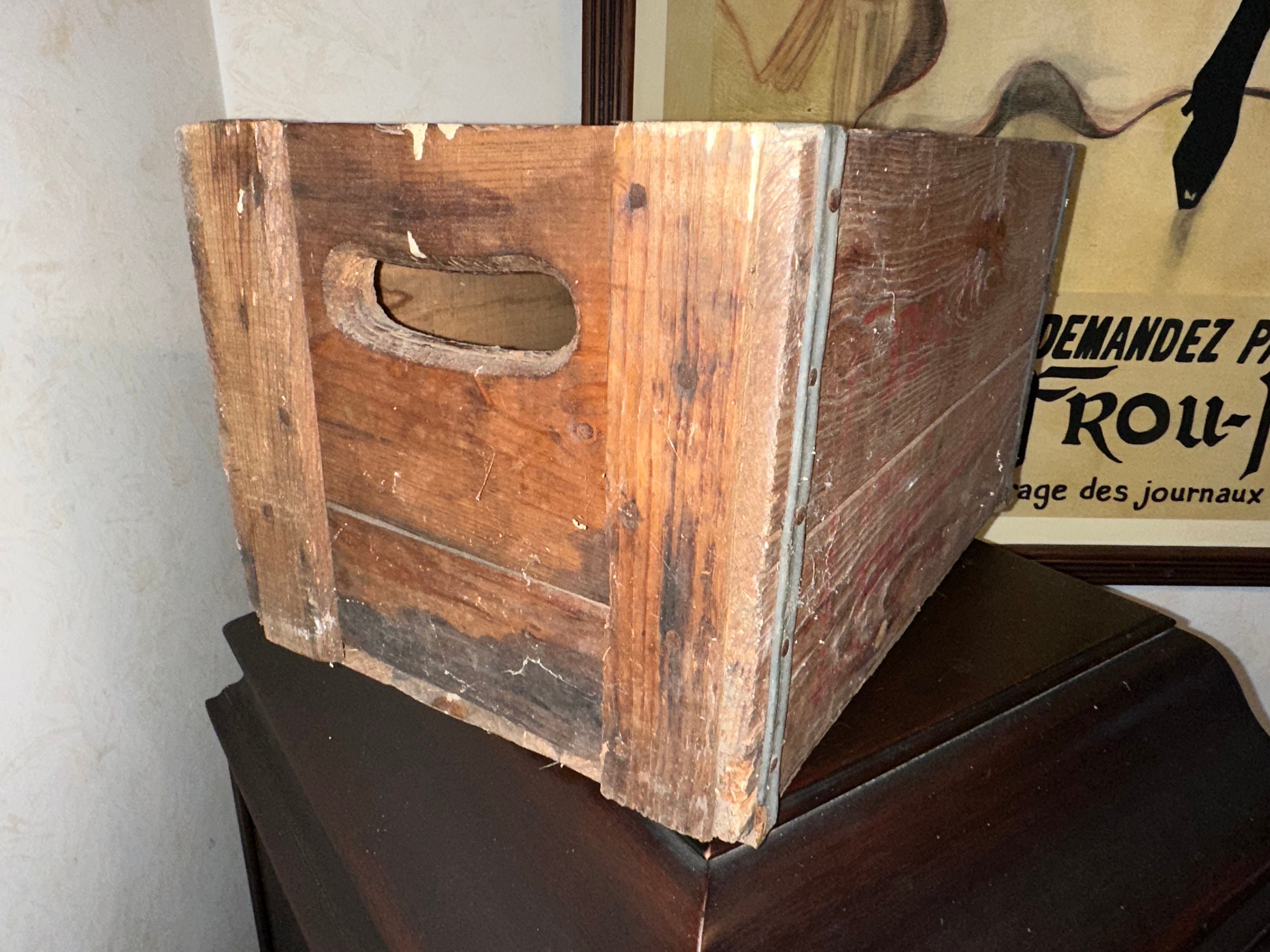 Rare, DADS Old Fashion Root Beer Wooden Crate Wood Soda Bottle Box 