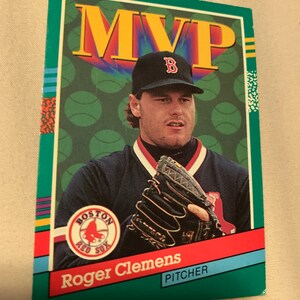 1990 Leaf Roger Clemens 395 Baseball Card
