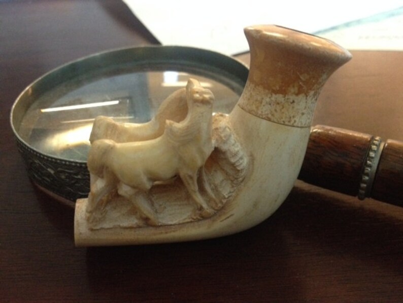 Antique Beautiful Meerschaum Pipe of a pair of Horses image 4
