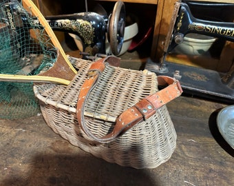 Antique Fishing Creel Box Cast Iron Paperweight Fly Fisherman Folk