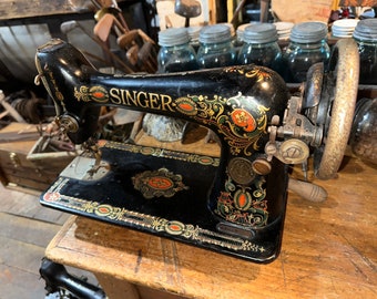 Singer Sewing Machine, very solid, Great old time look, Just like grandma used, sewing machine only