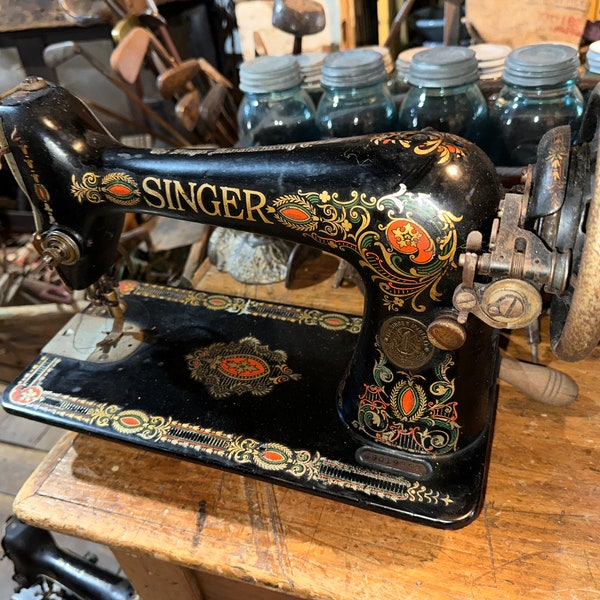 Singer Sewing Machine, very solid, Great old time look, Just like grandma used, sewing machine only