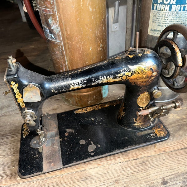 Singer Sewing Machine, very solid, Great old time look, Just like grandma used, sewing machine only