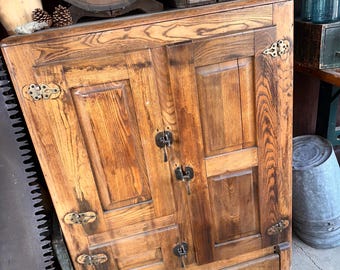 Antique Victor Oak Ice Box Refrigerator, 1900 Ice Box, Approx 43