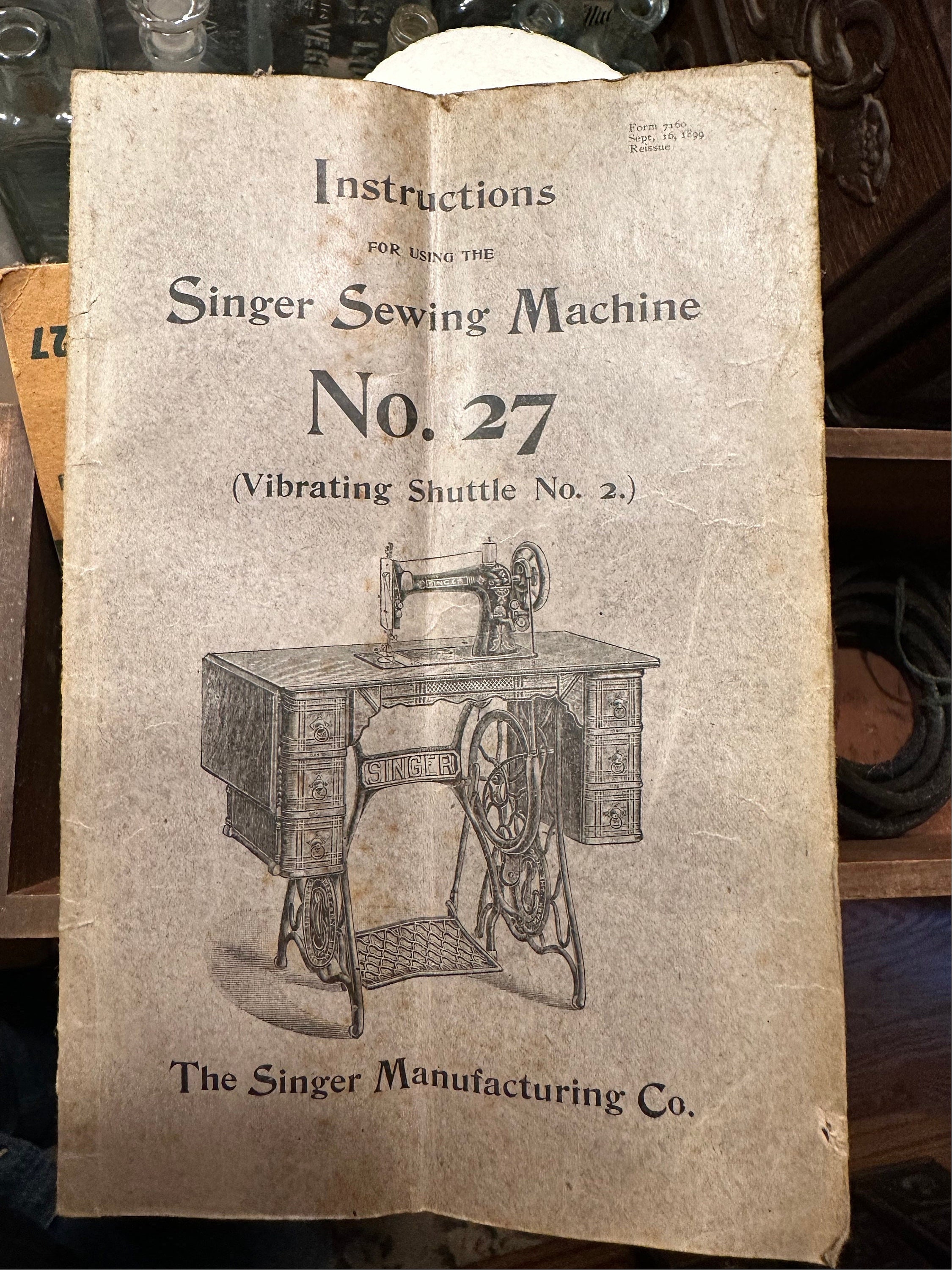 Vintage Early 1900s Singer Sewing Machine Model 27 Instruction