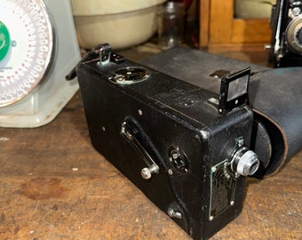 【コレクター・マニア向】CINE KODAK MODEL M 16mmカメラ Eastman Kodak Cine 16mm Movie camera model M, very Decent