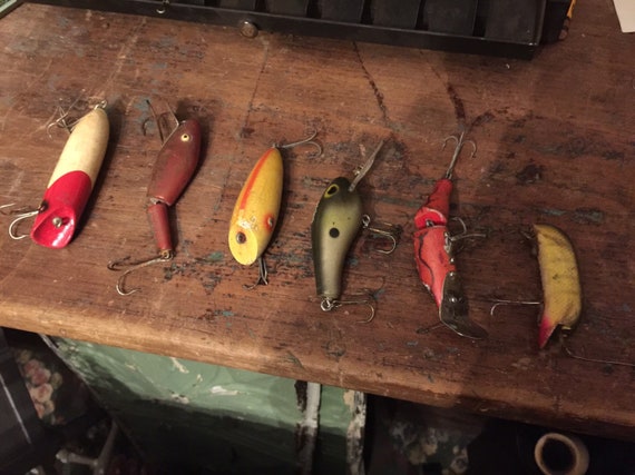 Lot Of 5 Vintage Wood Fishing Lure Glass Eyes Old 4” 