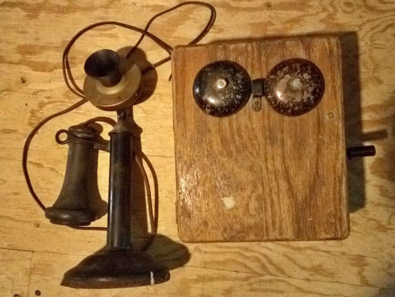 WESTERN ELECTRIC COMPANYアンティークのろうそく型電話機 WESTERN ELECTRIC COMPANYアンティークのろうそく型電話機