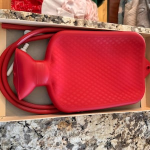 Vtg DAVOL Comfy Red Rubber Hot Water Bottle Bag w/ Box 2 Quart No. 10 NOS