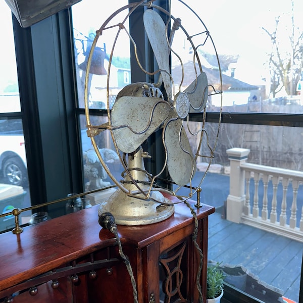 Vintage 1920s GE Industrial Fan, Not Sure If It Works, Cord Needs To Be Replaced First. Approx. 18 Inch Diameter