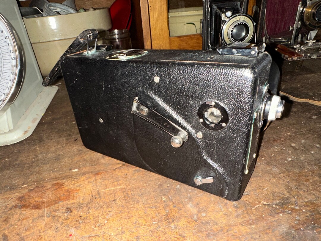 Eastman Kodak Cine 16mm Movie camera model M, very Decent