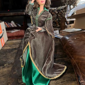 green emerald velvet dress Scarlett O'Hara Barbecue Prom Dress Gone with The Wind Remake Dress Customize Size / Suspender Dress I Retro Fairy