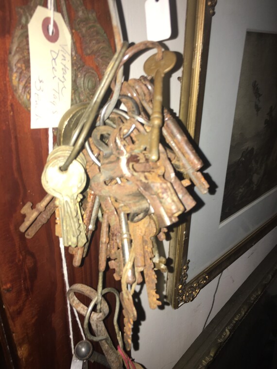 Set of 10 Antique Rusty Keys, Various Types/Style… - image 7