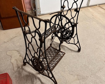 Antique Singer Mfg Co. Sewing Machine Cast Iron Base only, Great Shape, see shipping details in description, approximately 28”T, 21”W 16”D