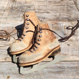 Antique 1800s Ice Skates, Very Good Condition, Could Still Be Used image 2