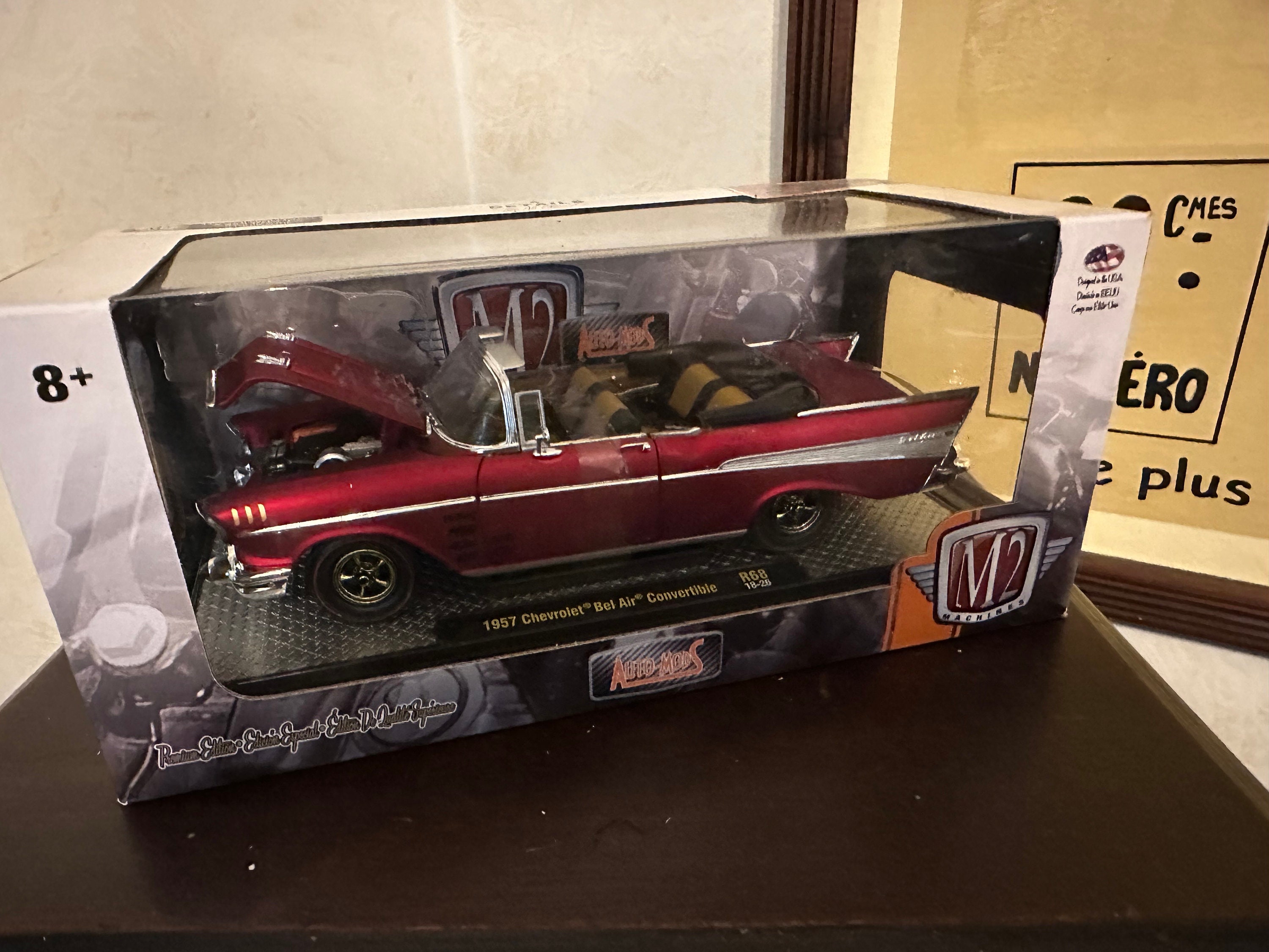 M2 Machines 1957 Chevrolet Bel Air Convertible R68 Auto Mods 1/24