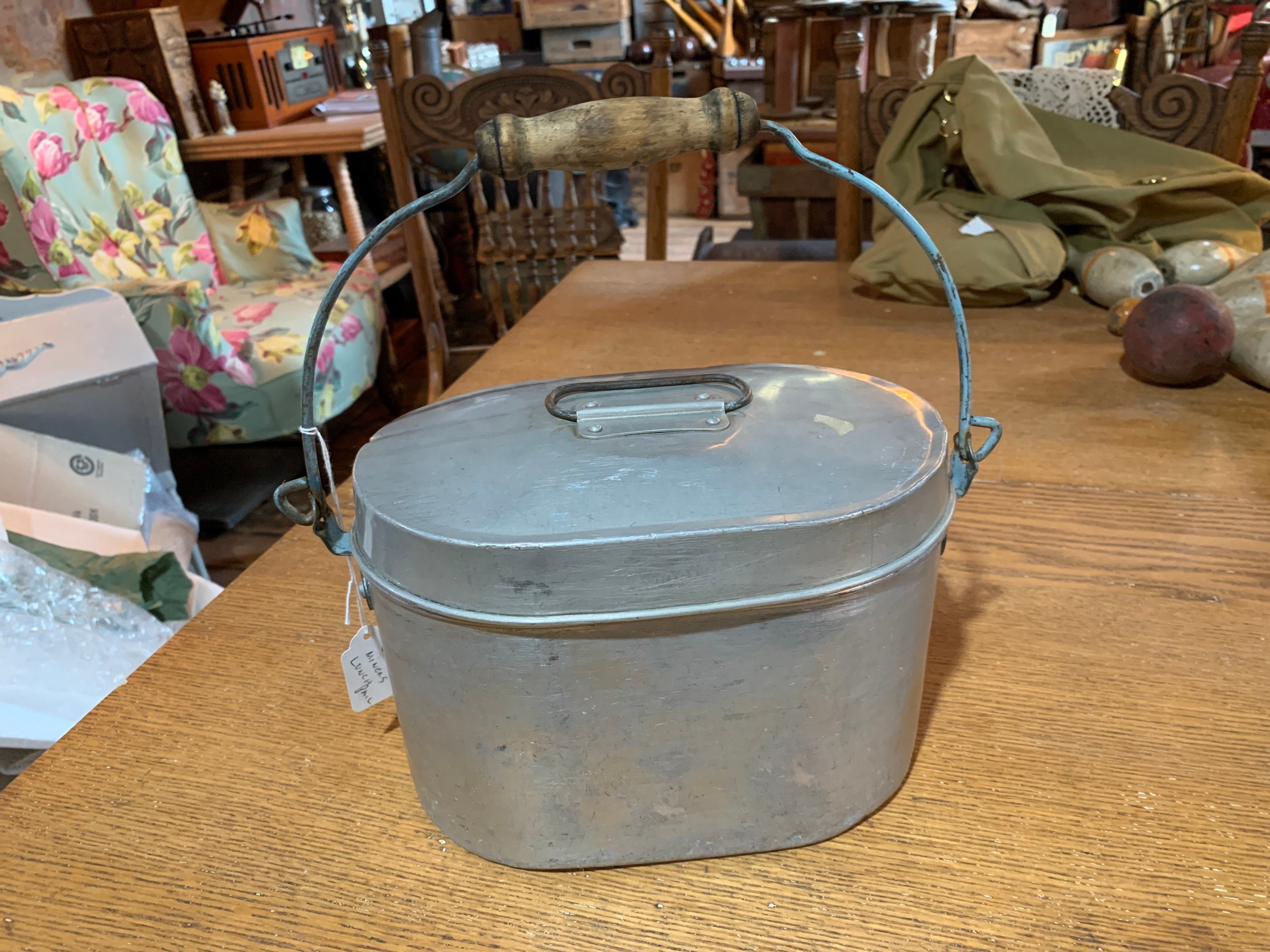 Ensemble boîte à lunch dôme et thermos vintage en aluminium - Seau de mineur avec logo de la Victoire des années 50
