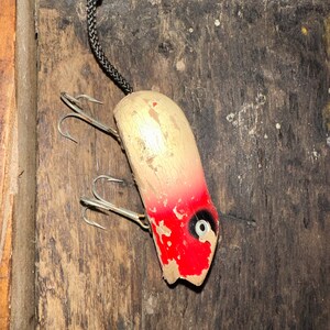 Vintage Wood Mouse Lure in White and Red Color... Lure is about 2 1/2 long image 2