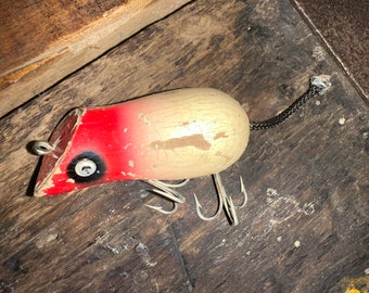 Vintage Wood Mouse Lure in White and Red Color... Lure is about 2 1/2” long