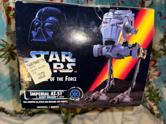Kenner 1995 Star Wars the Power of the Force Imperial AT-ST Scout
