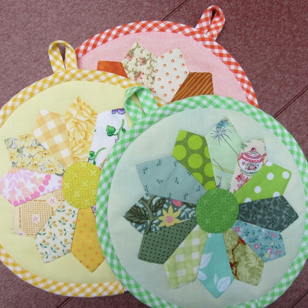 Summery Citrus Quilted Pot Holders with Gingham Trim, 7" Round