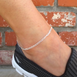 9 or 10 inch .925 Sterling Silver Marina Anklet with Secure Lobster Lock. Delicate Looking, Yet Sturdy. Ankle Bracelet. Summer Anklet