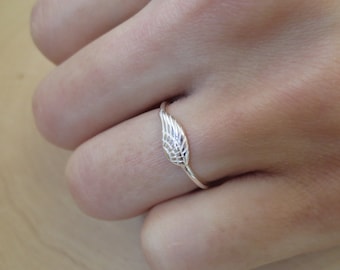 925 Sterling Silver Angel Wing Ring,  Size 4 to 6, Anti-Tarnish Finish
