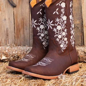 WOMENS COWGIRL cowboy square toe leather flower embroidered BOOTS