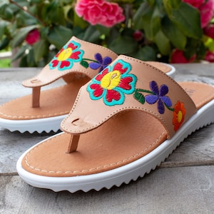 WOMENS EMBROIDERED Leather Slip on Mexican SANDALS - Etsy