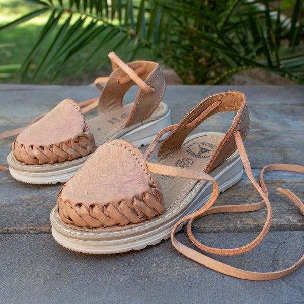 GIRLS WALKER TODDLER rose stamped Tan lace up leather huarache sandals