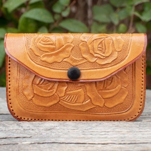 Portefeuille fin fait main en CUIR estampé rose pour FEMME