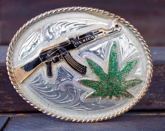Zigzag Man Weed Marijuana Cannabis Hippie Pot Smoker 70s NOS Vintage Belt Buckle 