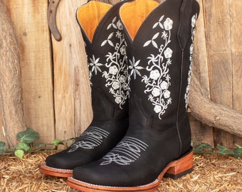 WOMENS Cowgirl WIDE CALF cowboy square toe leather embroidered boots