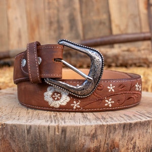 WOMENS FLOWER EMBROIDERED Western cowgirl cowboy leather belt image 1