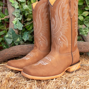 WOMENS COWGIRL cowboy square toe leather western embroidered BOOTS
