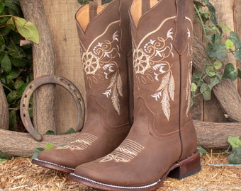 WOMENS COWGIRL cowboy square toe leather embroidered dream catcher feather western BOOTS