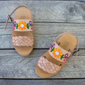 GIRLS WALKER TODDLER sunflower floral embroidered open toe leather huarache sandals