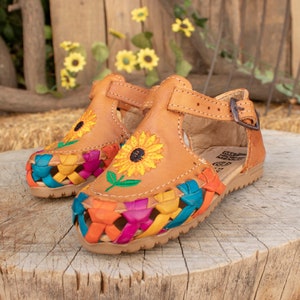 GIRLS WALKER TODDLER Handmade Mexican multi color embroidered leather huarache sandals
