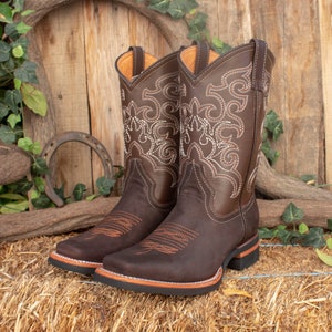Men's size 15 western boots 2025