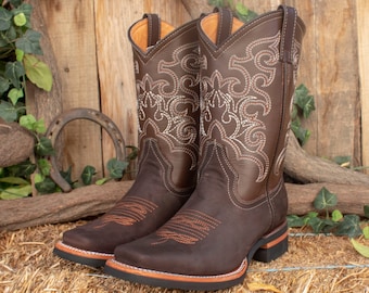 Fish cowboy hot sale boots