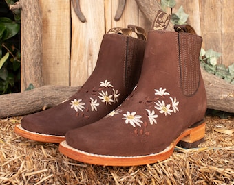 WOMENS cowgirl cowboy square toe leather flower embroidered ANKLE BOOTS