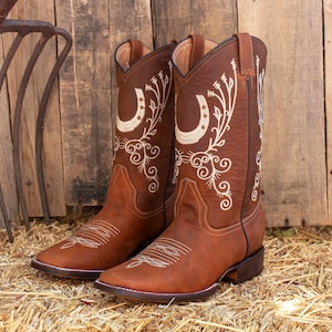 WOMENS COWGIRL cowboy square toe leather horseshoe embroidered BOOTS