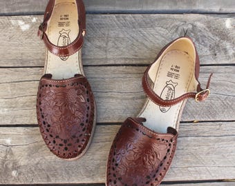 WOMENS SUNFLOWER STAMPED brown leather shoe huarache mexican sandals