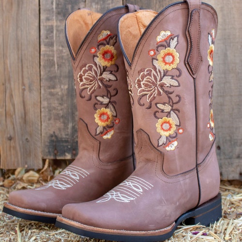 wide calf square toe cowgirl boots