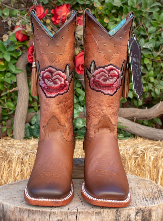 WOMENS COWGIRL Cowboy ROSE Embroidered Leather Square Toe  display picture 1