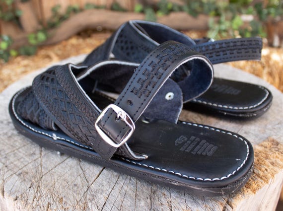 men's black huaraches size 9